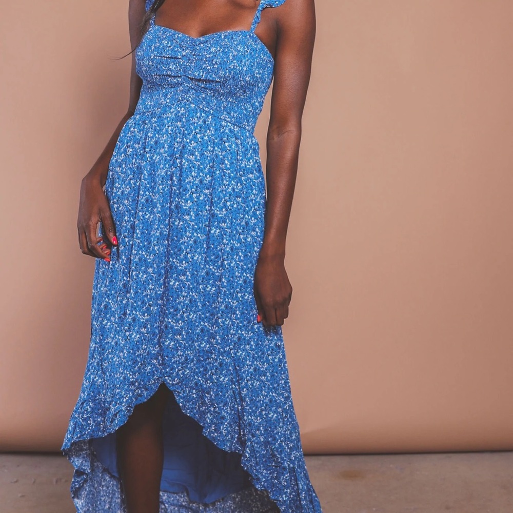 Storia- Blue Midi Dress NWT. Size small.